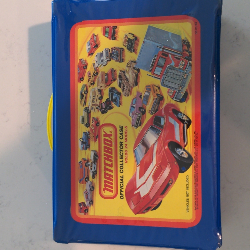 Vintage 1980 Matchbox Car Collectors Case w/ car trays